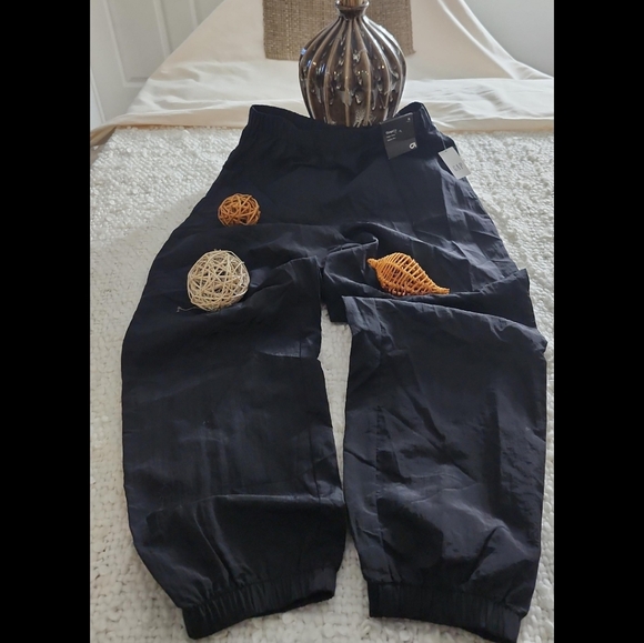 GAP Pants - BLACK HIGH RISE JOGGERS PANTS